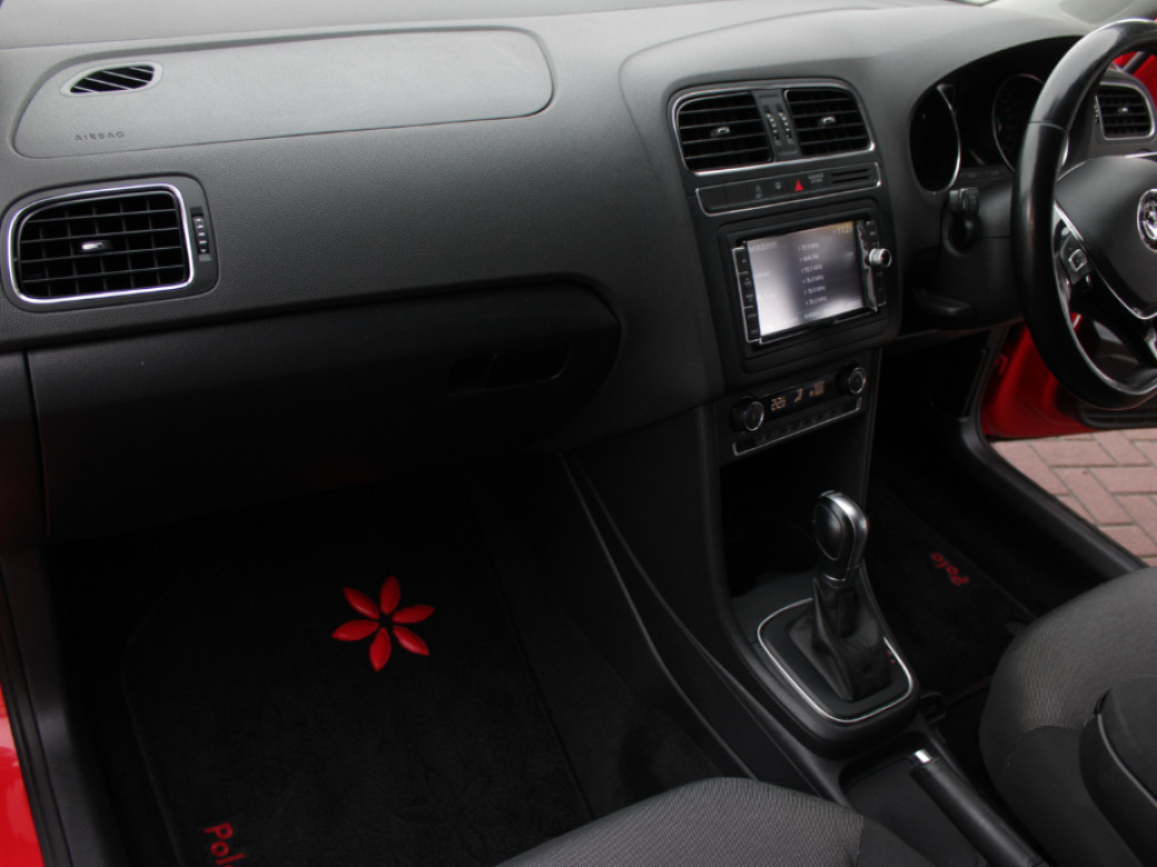 2017 Volkswagen Polo