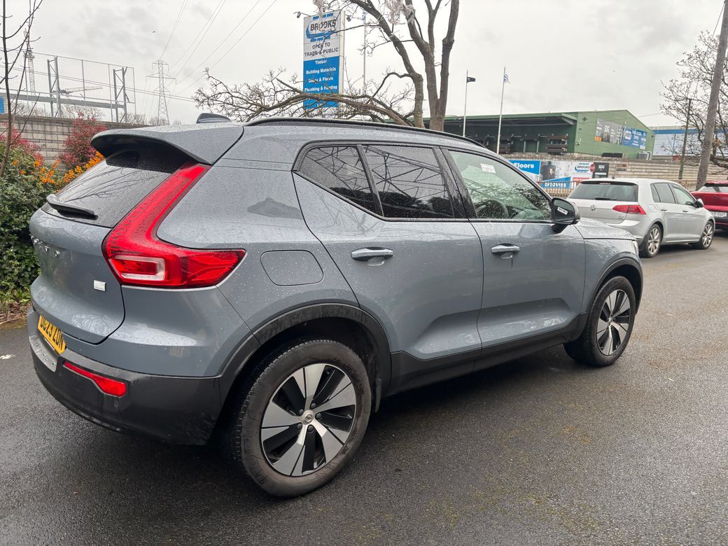 2023 Volvo XC40