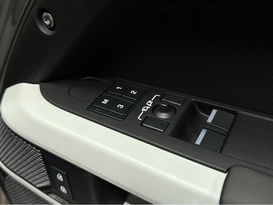 2024 Land Rover Defender