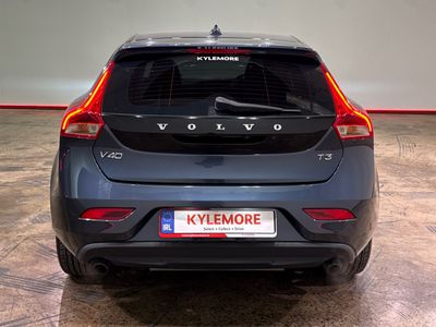 2018 Volvo V40
