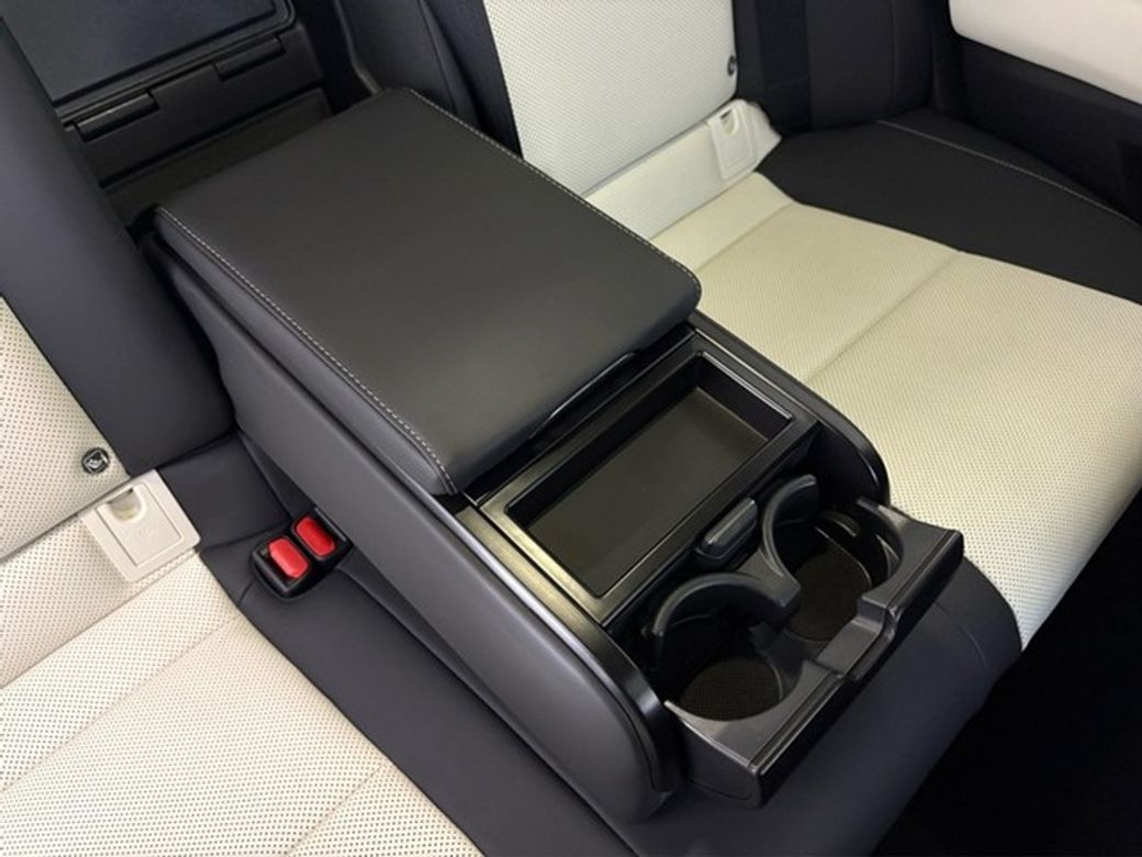 2023 Lexus ES 300h
