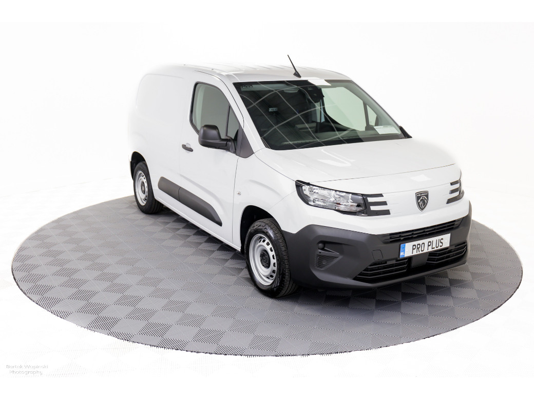 2025 Peugeot Partner