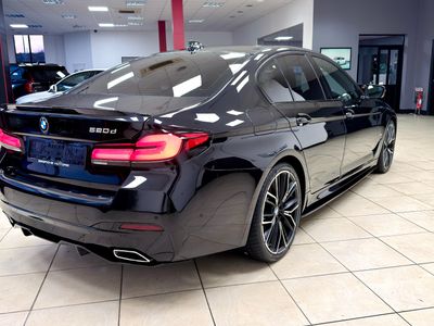 2023 BMW 520