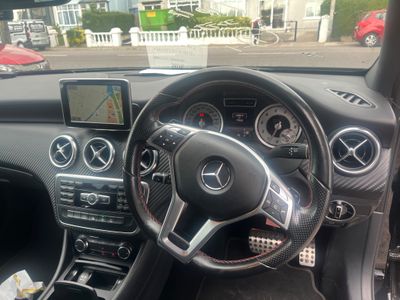 2015 Mercedes-Benz A 180