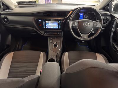2016 Toyota Auris