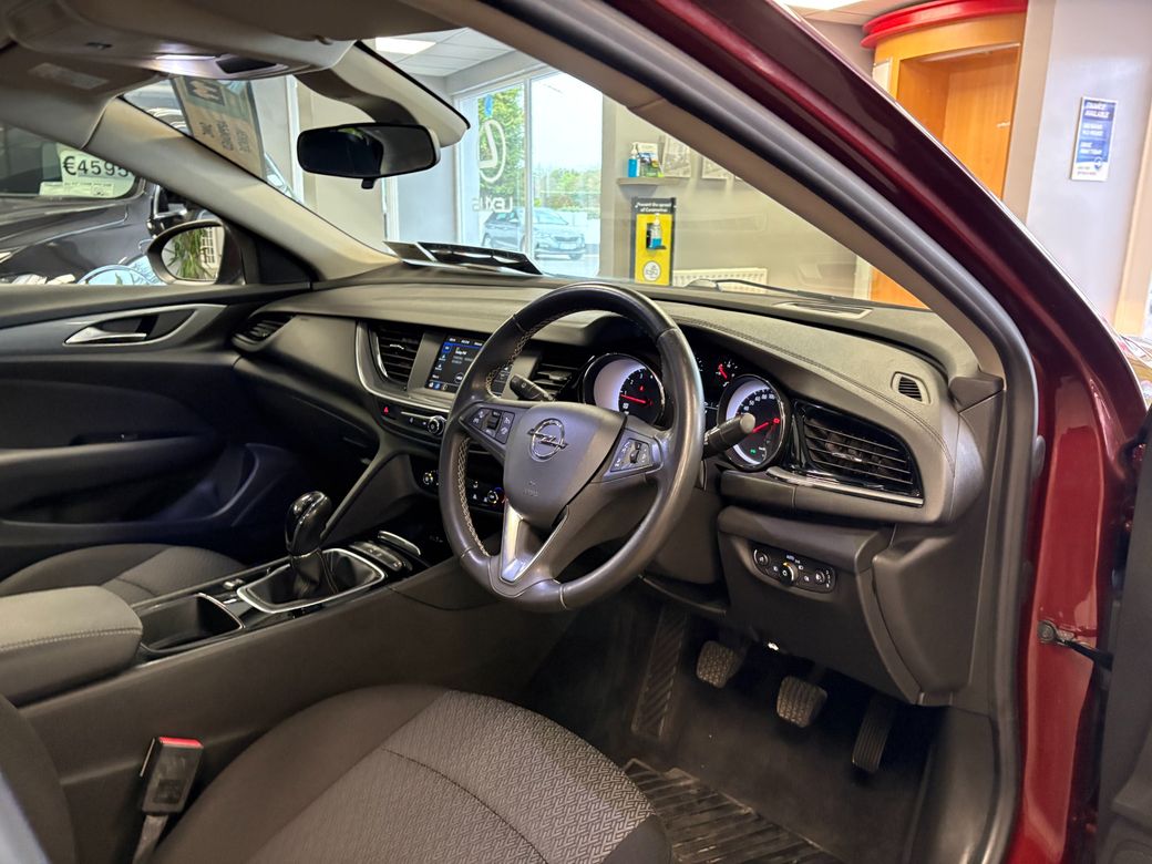 2019 Opel Insignia