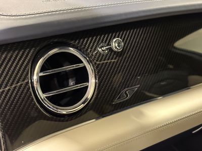 2025 Bentley Bentayga