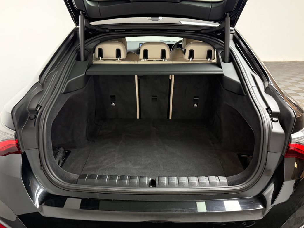 2023 BMW i4