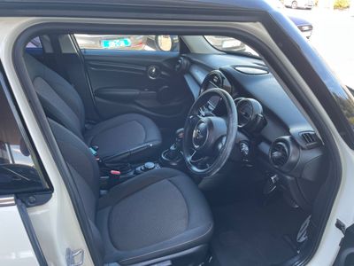 2017 Mini Hatch