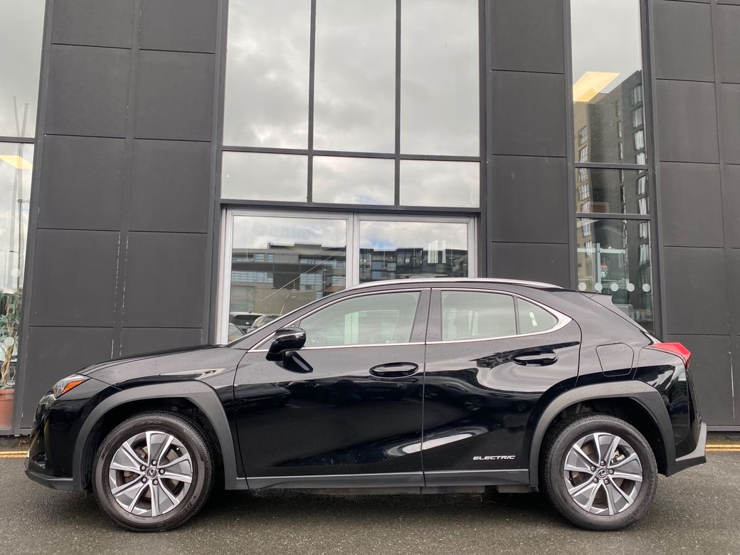 2022 Lexus UX 300e