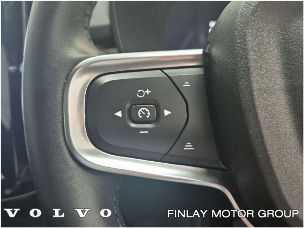 2023 Volvo XC40