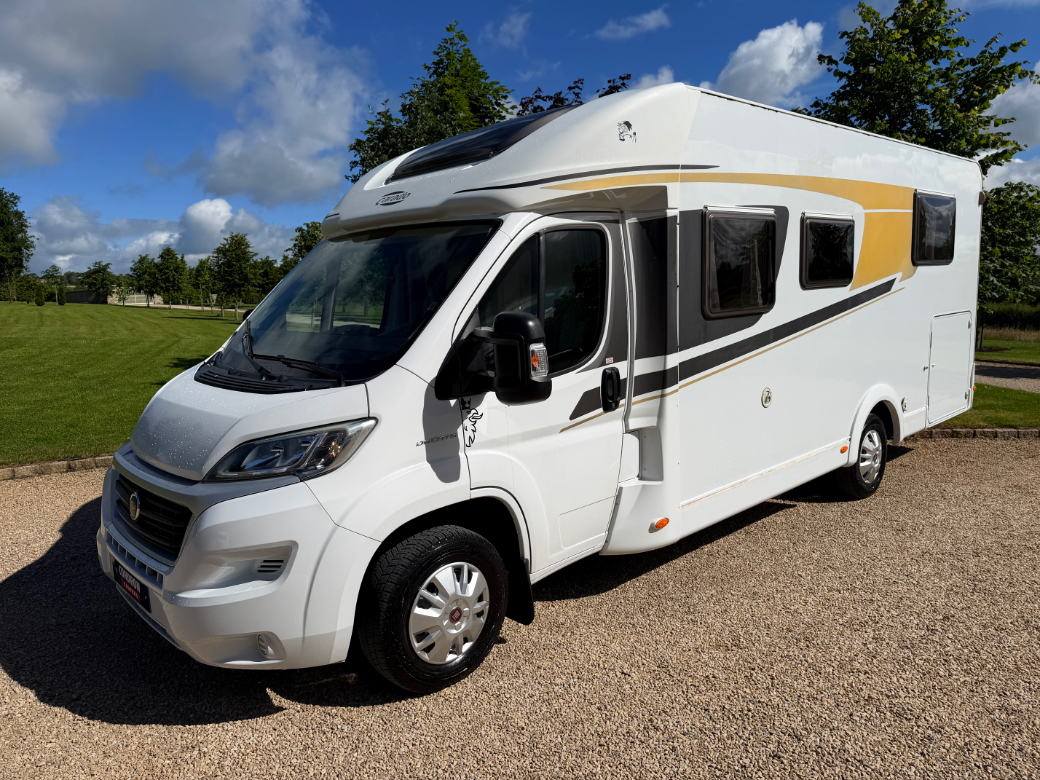 2018 CARADO  T449 LOW PROFILE L.H.D AUTO 