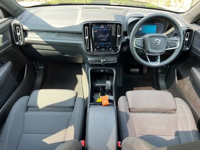 2023 Volvo C40