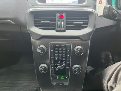 2015 Volvo V40