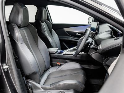 2023 Peugeot 5008