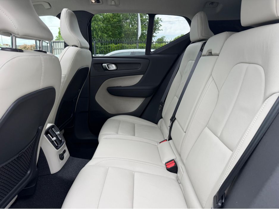 2021 Volvo XC40