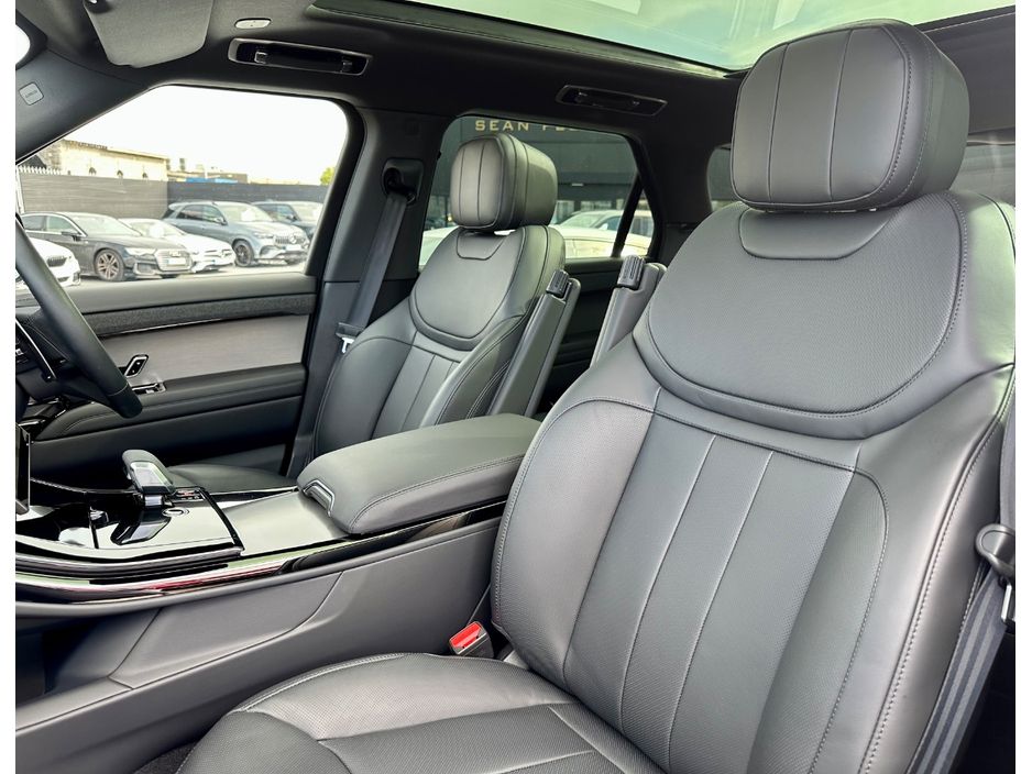 2026 Land Rover Range Rover Sport