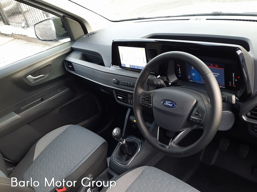 2025 Ford Transit Courier