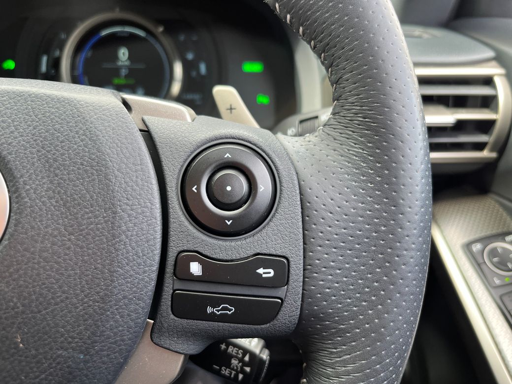2013 Lexus IS 300h