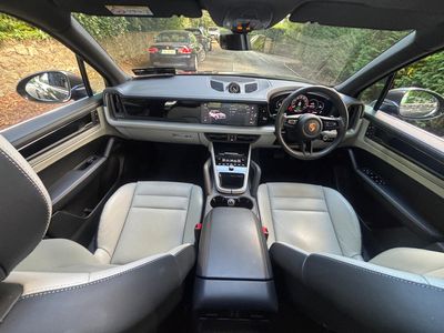 2025 Porsche Cayenne