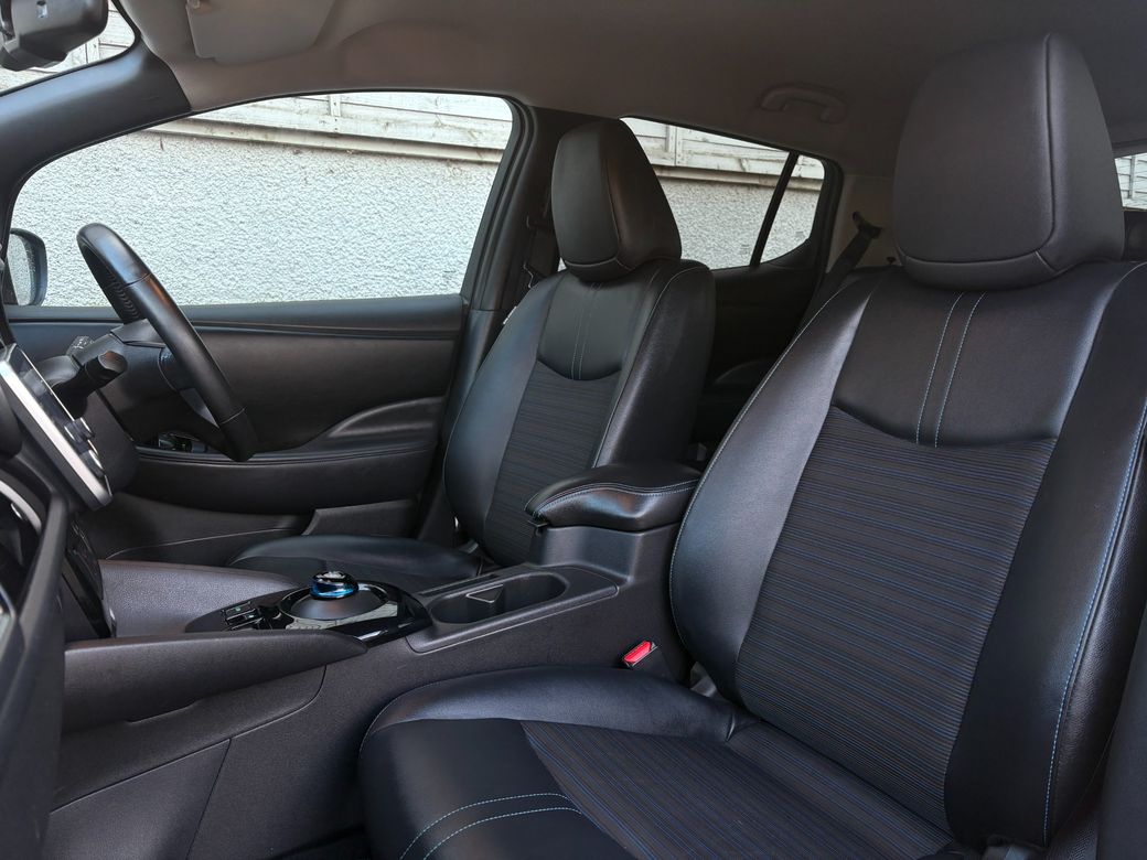 2023 Nissan Leaf