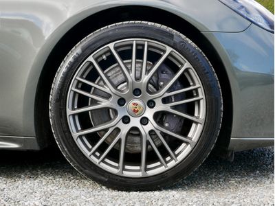 2023 Porsche Panamera