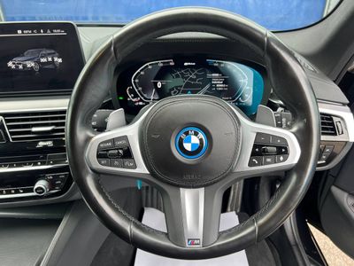 2023 BMW 530