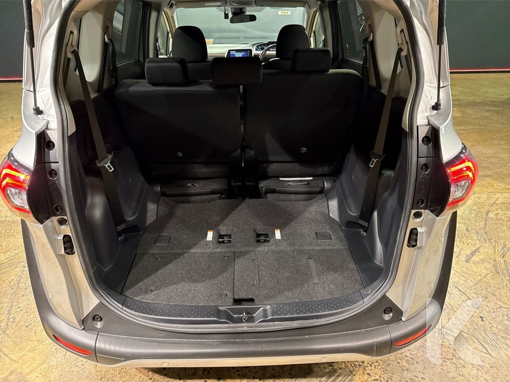 2021 Toyota Sienta