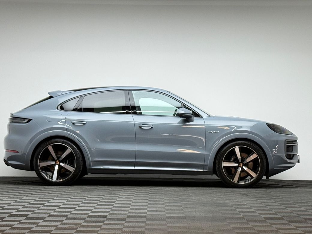 2025 Porsche Cayenne