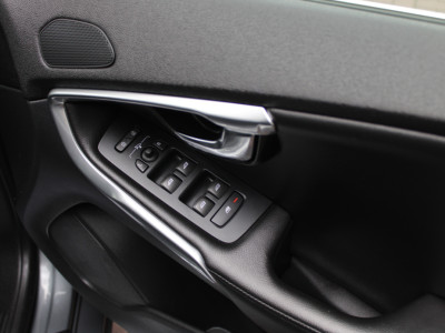 2016 Volvo V40