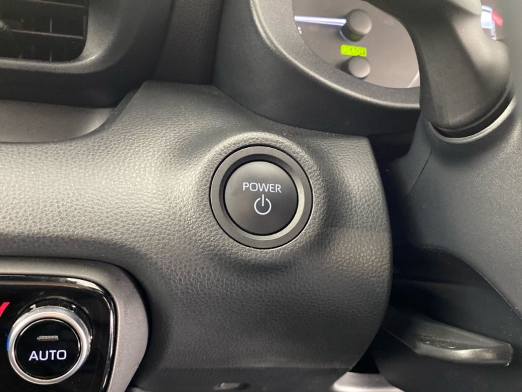 2025 Toyota Yaris