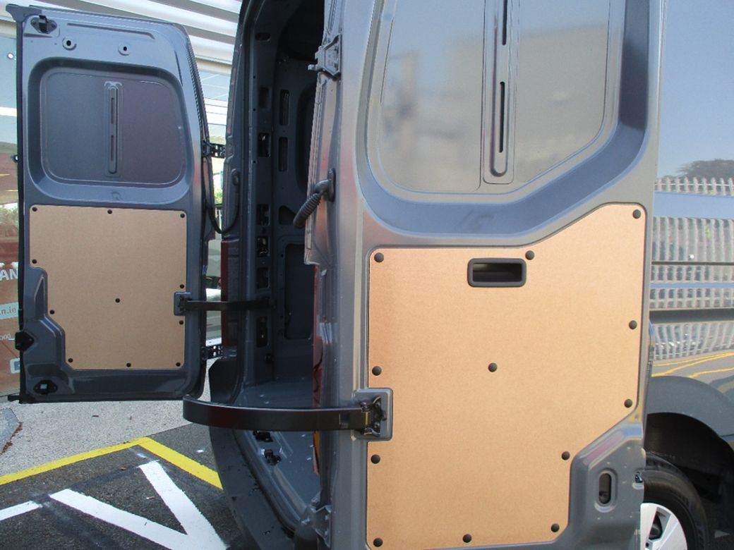 2026 Nissan Interstar