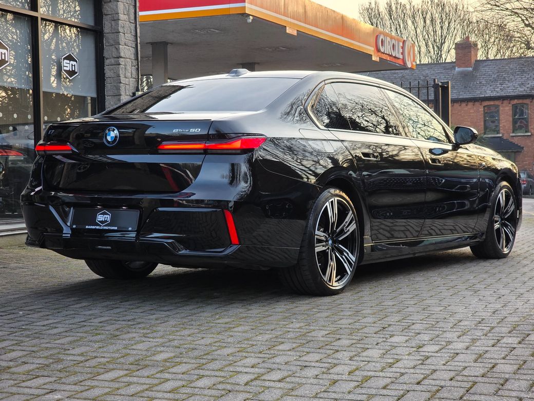 2024 BMW i7