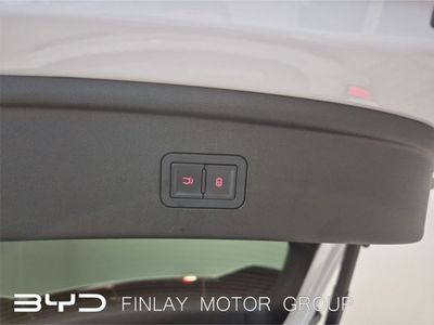 2027 BYD Sealion 7