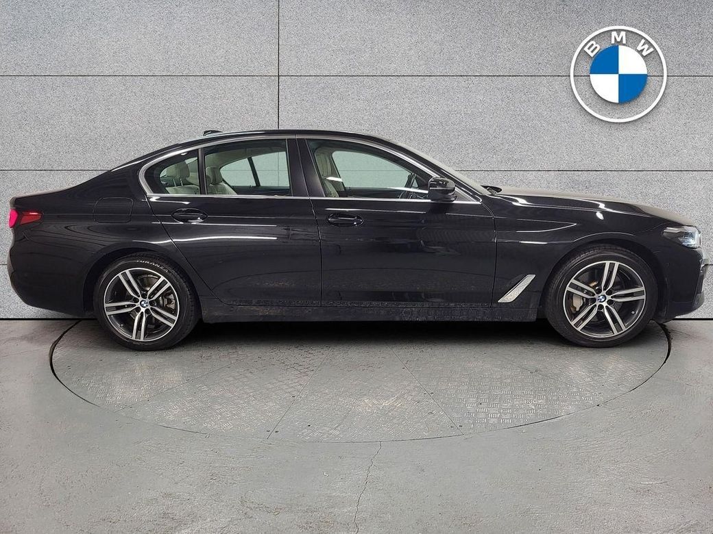 2021 BMW 5 Series