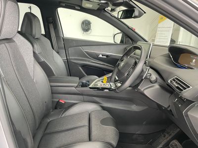 2021 Peugeot 5008