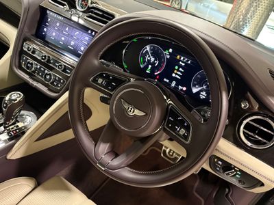 2022 Bentley Bentayga
