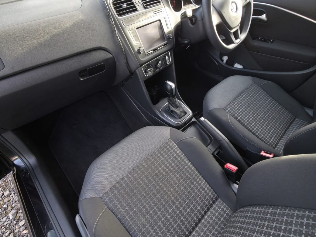 2017 Volkswagen Polo