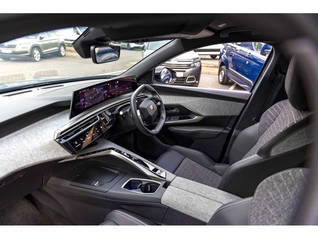 2025 Peugeot 3008