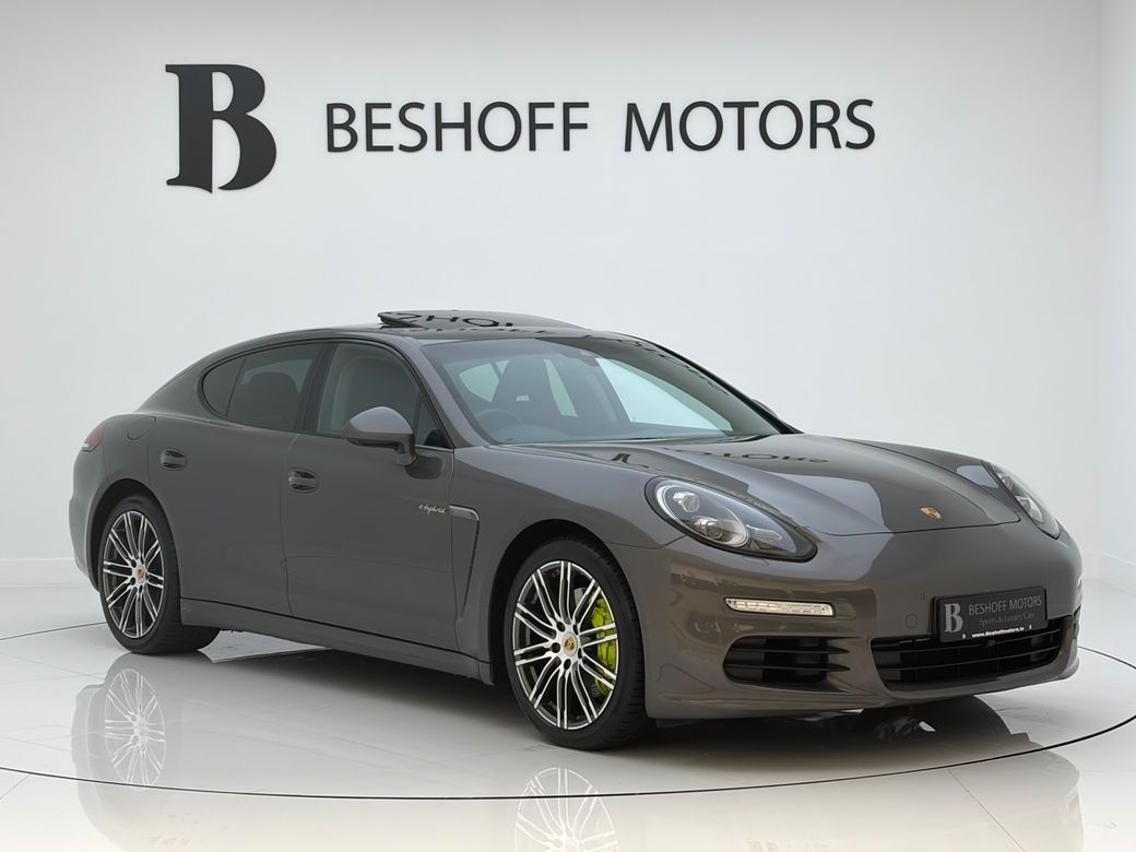 2016 Porsche Panamera