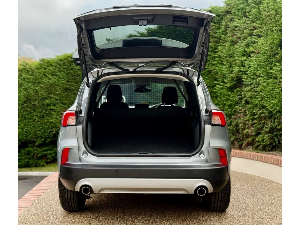 2022 Ford Kuga