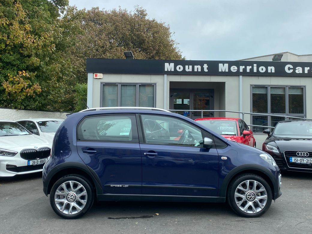 2016 Volkswagen up!
