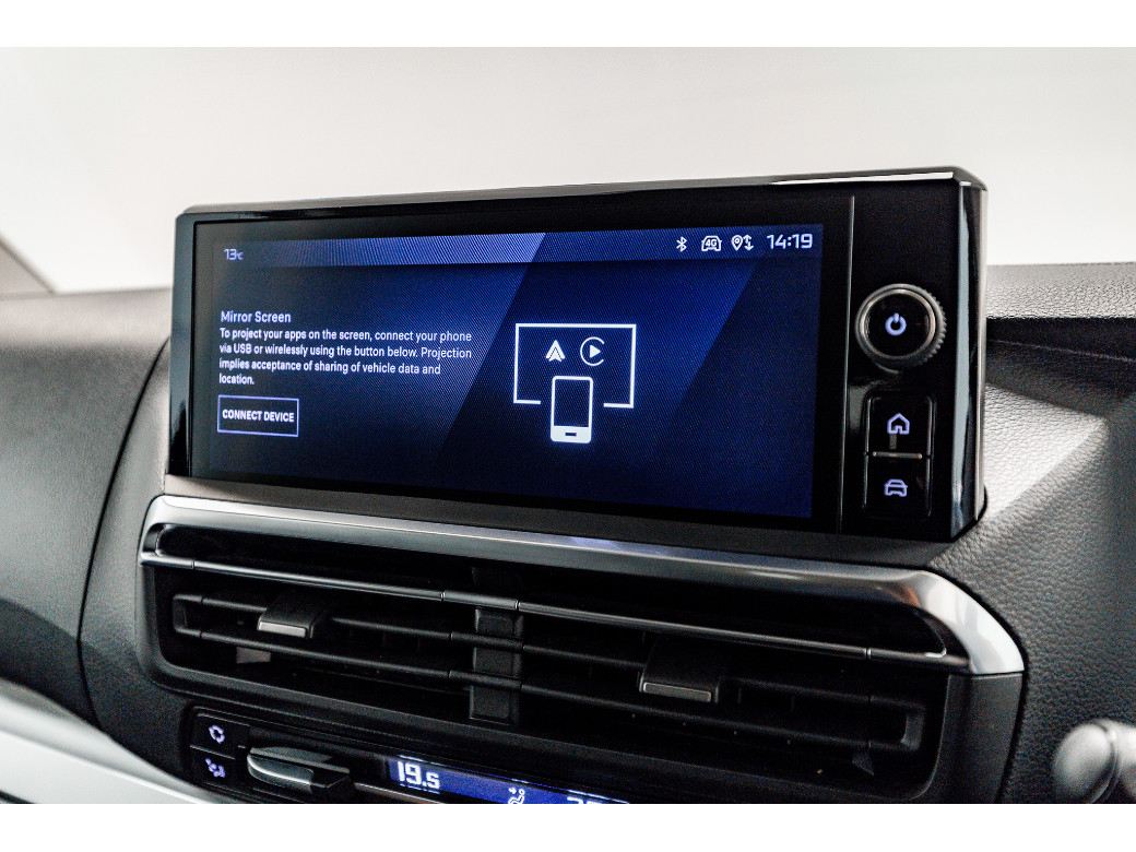 2025 Peugeot Traveller