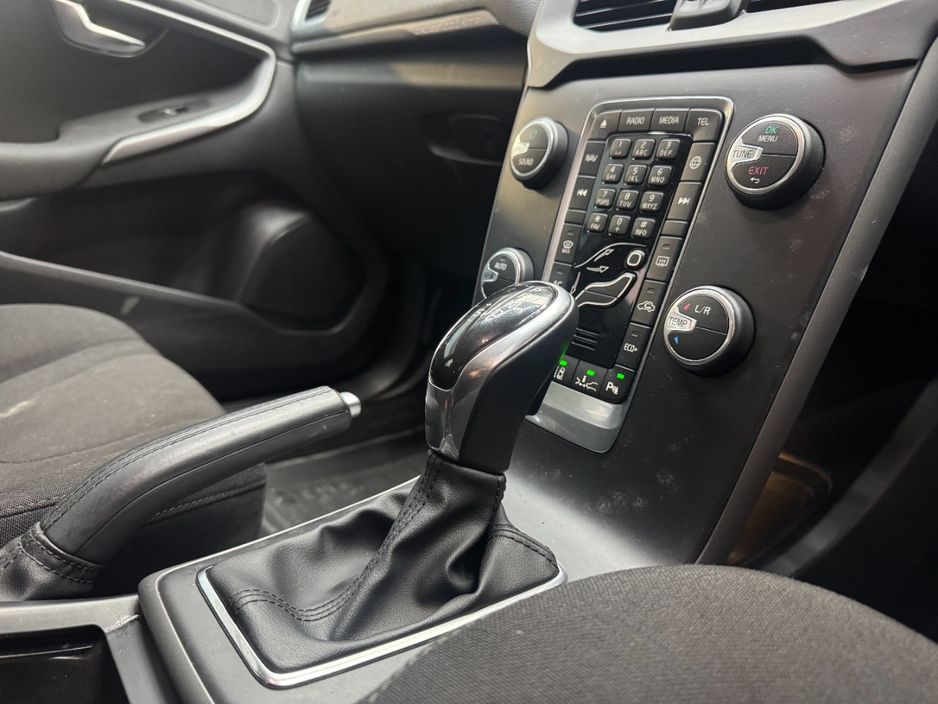 2016 Volvo V40