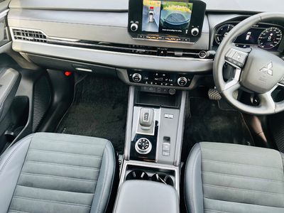 2024 Mitsubishi Outlander