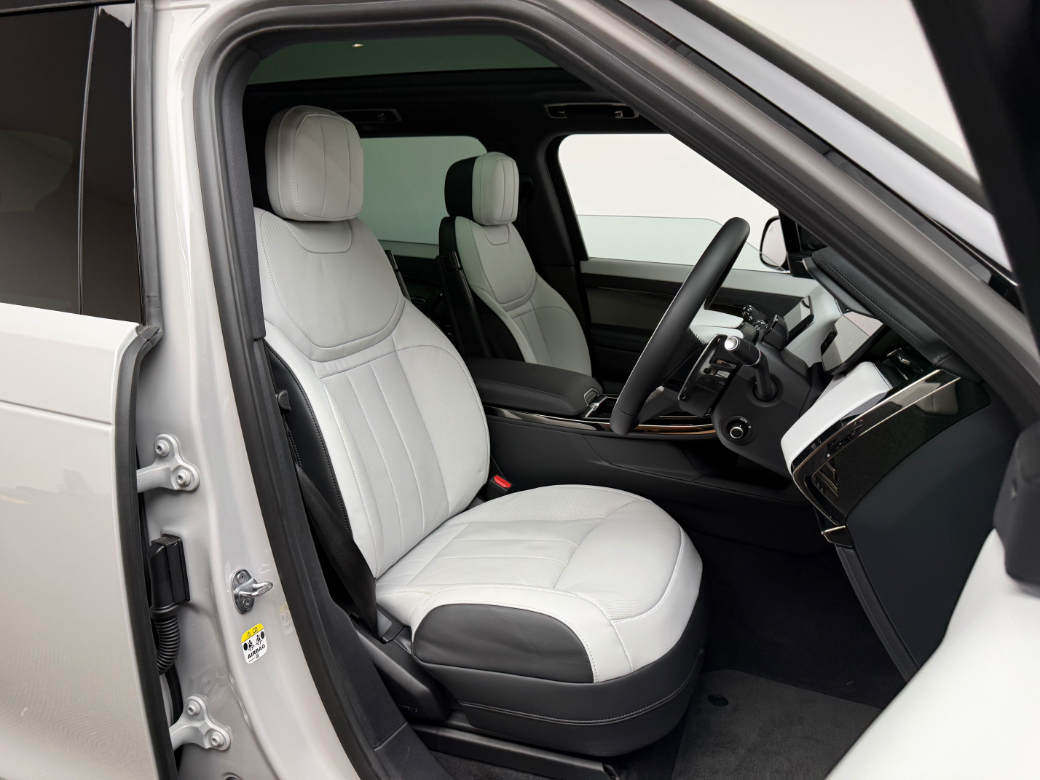 2026 Land Rover Range Rover Sport