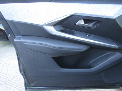 2025 Peugeot 5008