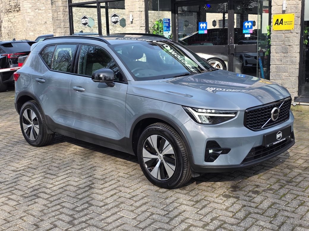 2023 Volvo XC40