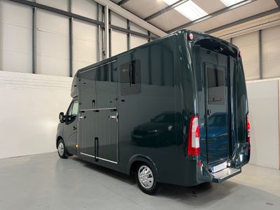 2020 Renault Master