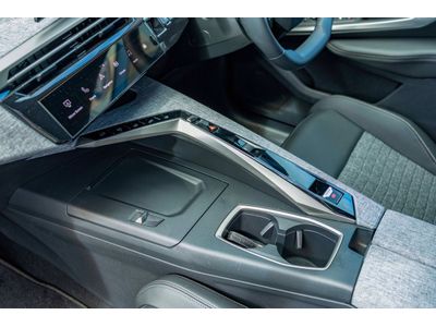 2025 Peugeot 5008